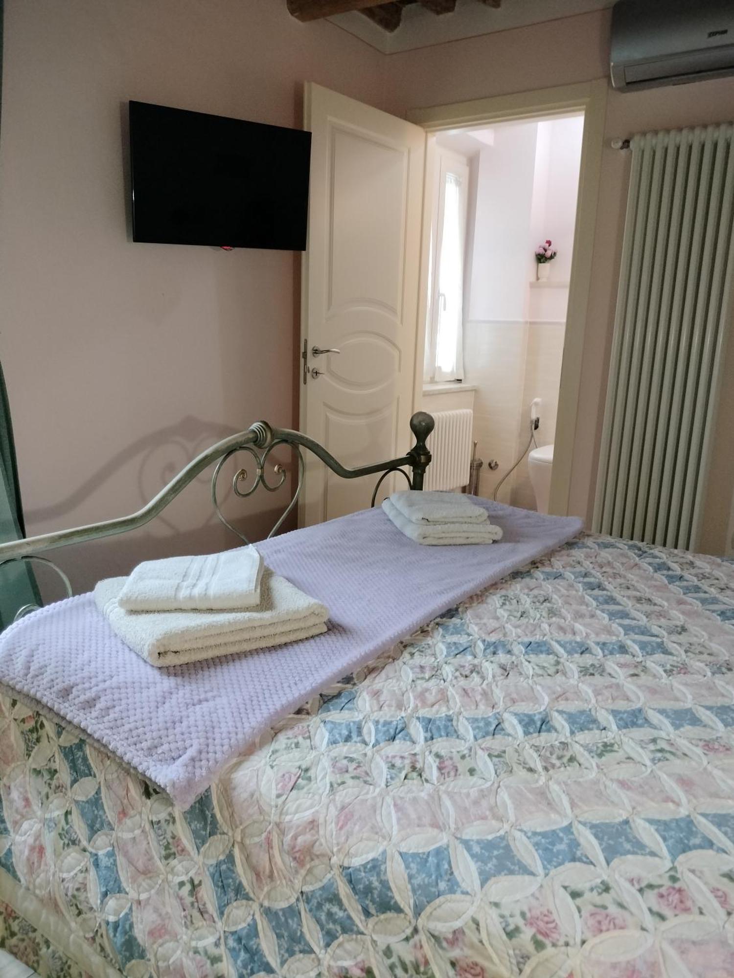 B&B La Rosa Nel Verde Lucca Ngoại thất bức ảnh